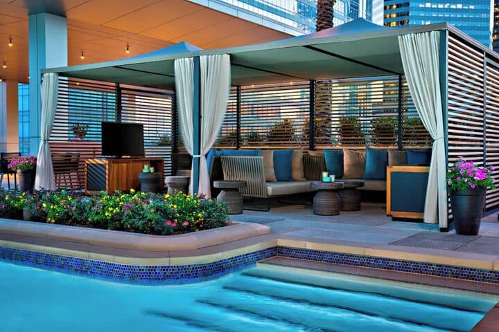 Hotel Exterior 145 of 156