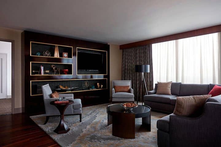 Room 28 of 156